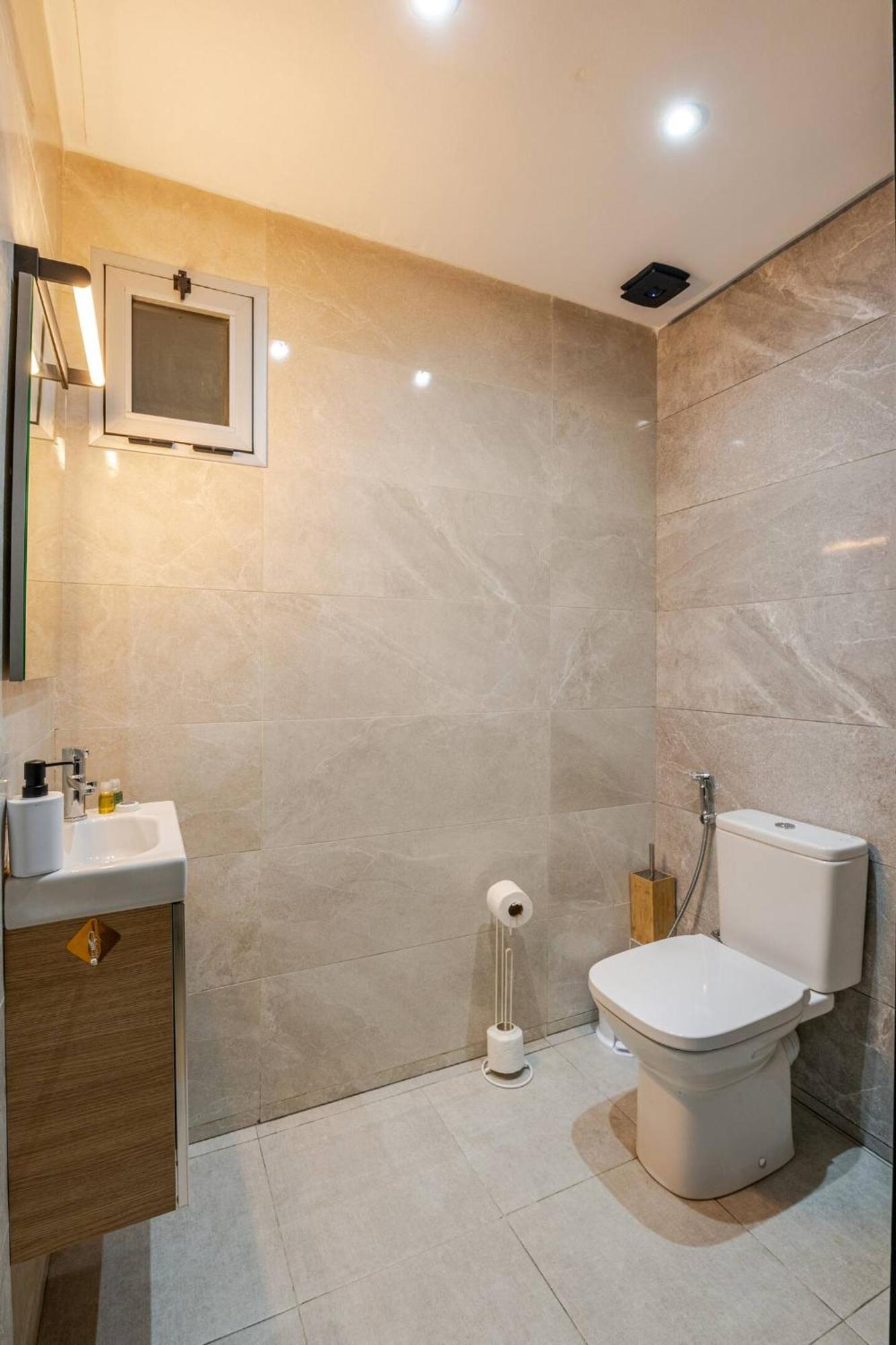 Appartement Acacia 2 Chambres Au Centre Ville Tangeri Esterno foto