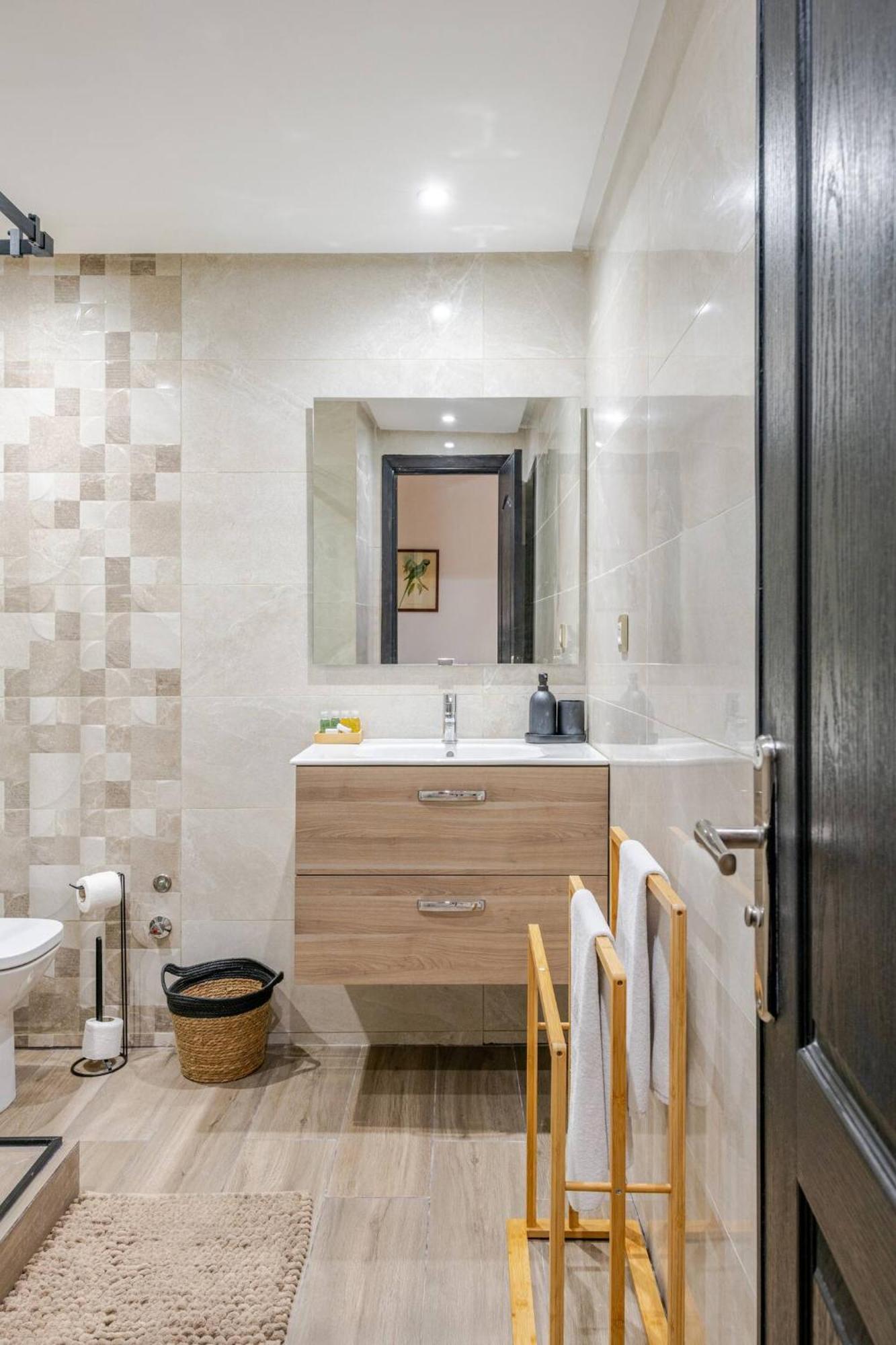 Appartement Acacia 2 Chambres Au Centre Ville Tangeri Esterno foto